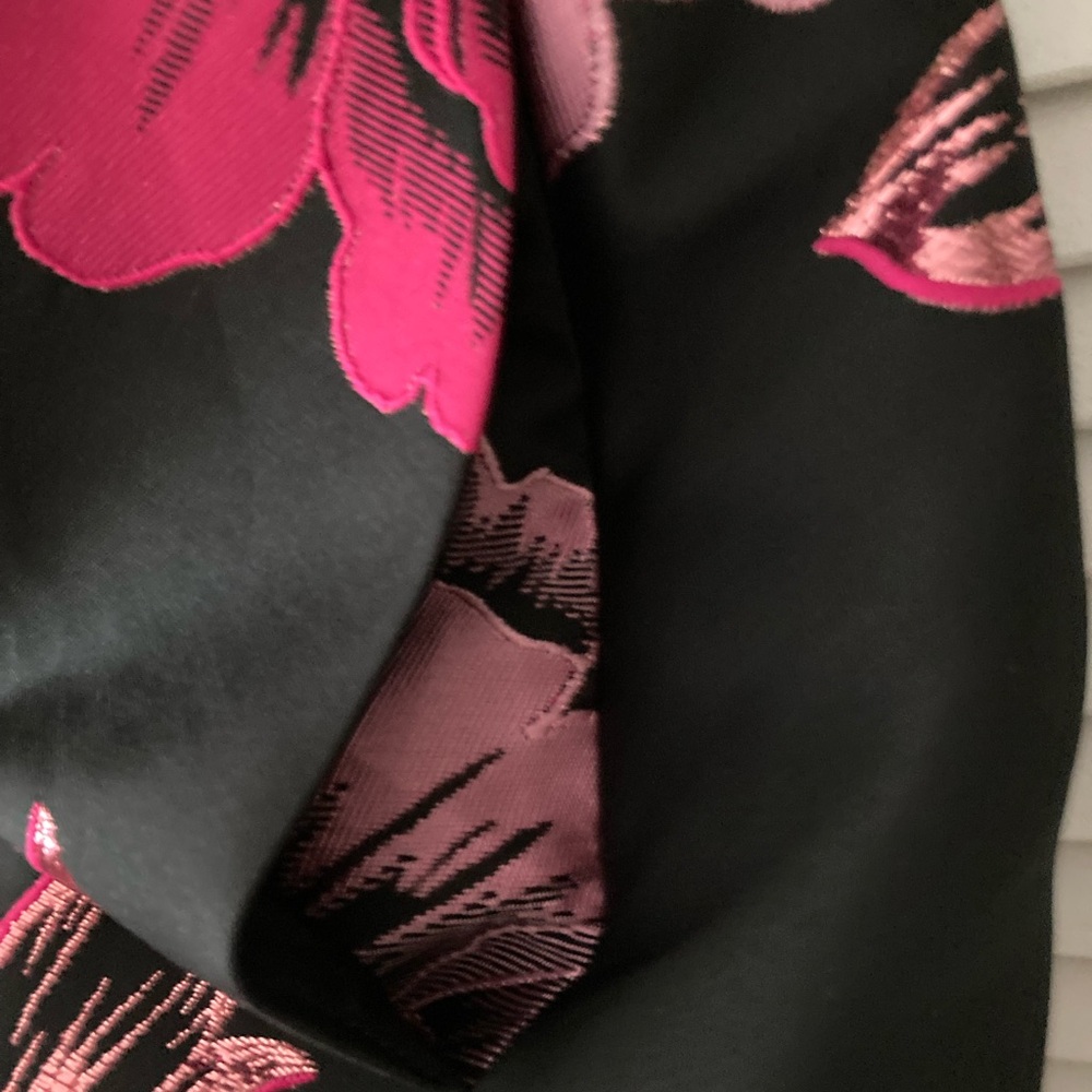 Adrianna Papell floral jacquard hight-low hem Pink and Black Floral Dress - Picture 10 of 14